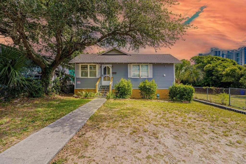 Gorgeous Centrally Located Ocean View 2 King, Huge Private Yard & Deck, Firepit, Bbq, & Game Tables Μιρτλ Μπιτς Εξωτερικό φωτογραφία