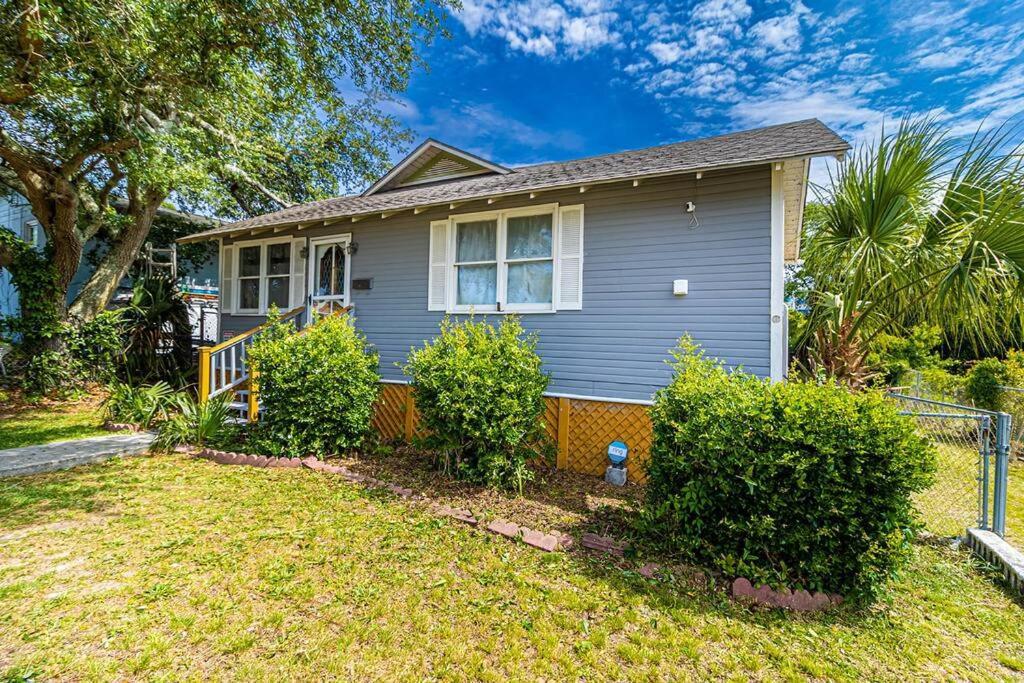 Gorgeous Centrally Located Ocean View 2 King, Huge Private Yard & Deck, Firepit, Bbq, & Game Tables Μιρτλ Μπιτς Εξωτερικό φωτογραφία