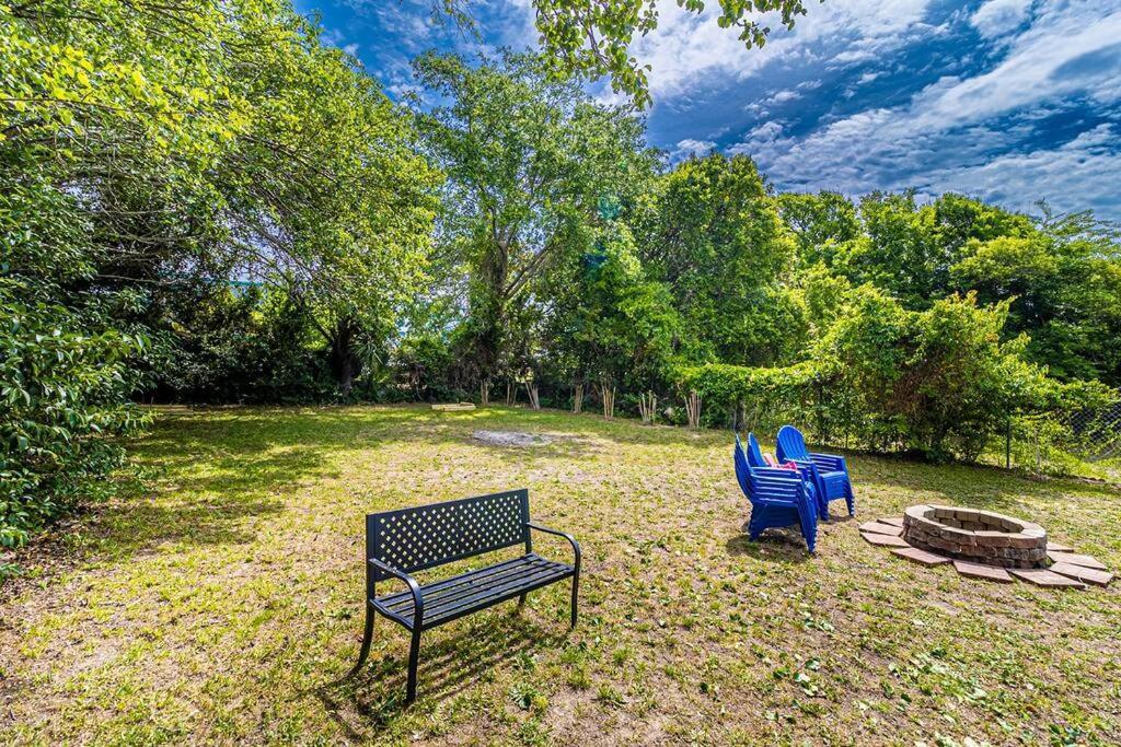 Gorgeous Centrally Located Ocean View 2 King, Huge Private Yard & Deck, Firepit, Bbq, & Game Tables Μιρτλ Μπιτς Εξωτερικό φωτογραφία