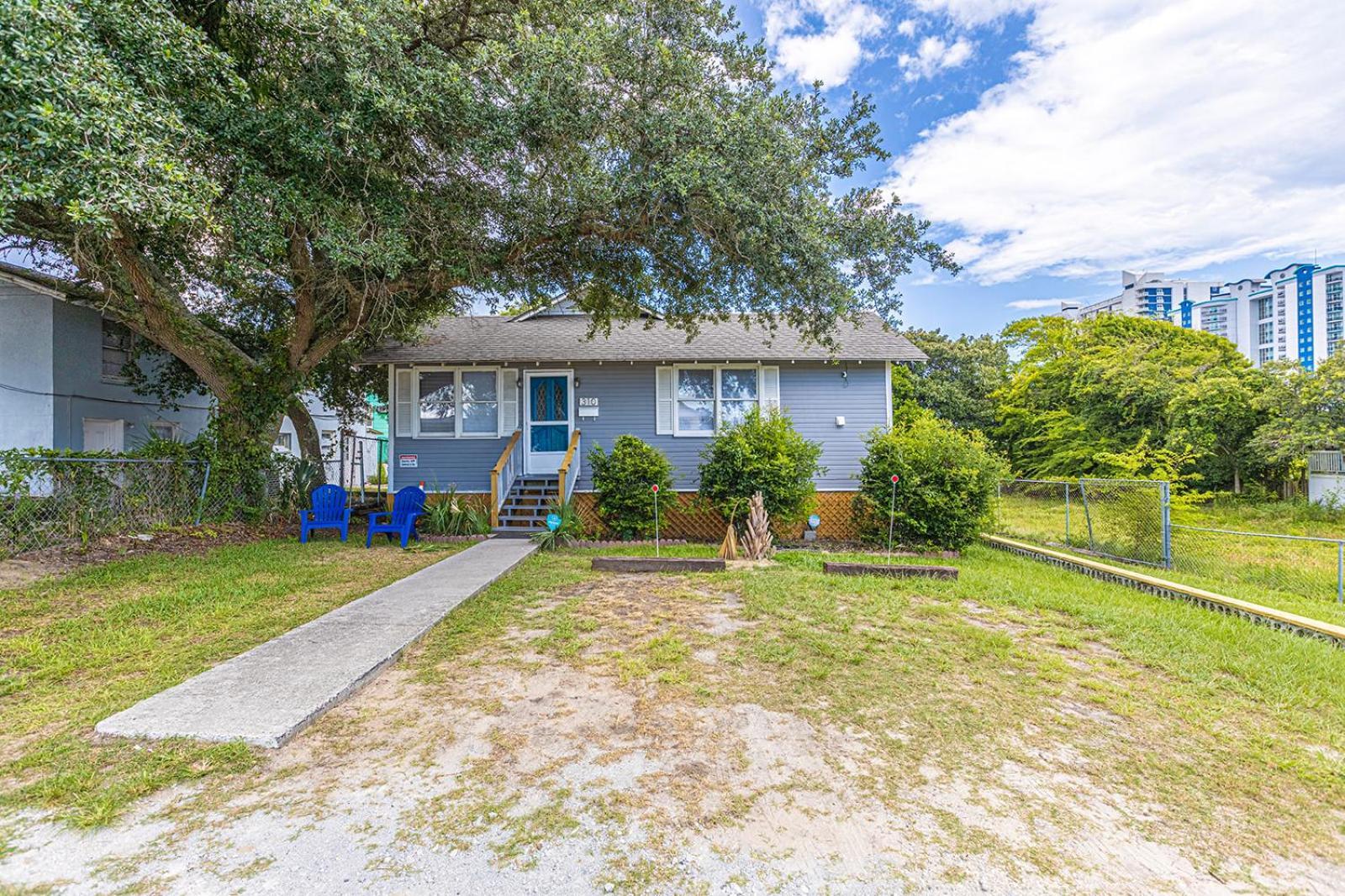 Gorgeous Centrally Located Ocean View 2 King, Huge Private Yard & Deck, Firepit, Bbq, & Game Tables Μιρτλ Μπιτς Εξωτερικό φωτογραφία