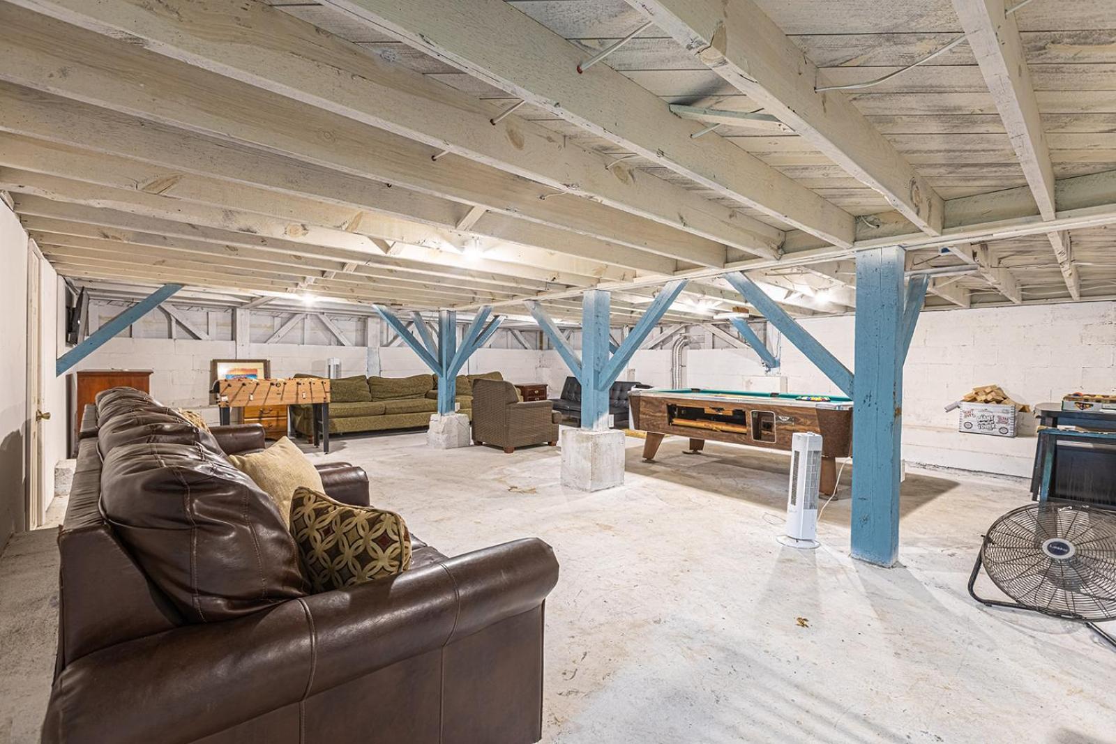 Gorgeous Centrally Located Ocean View 2 King, Huge Private Yard & Deck, Firepit, Bbq, & Game Tables Μιρτλ Μπιτς Εξωτερικό φωτογραφία
