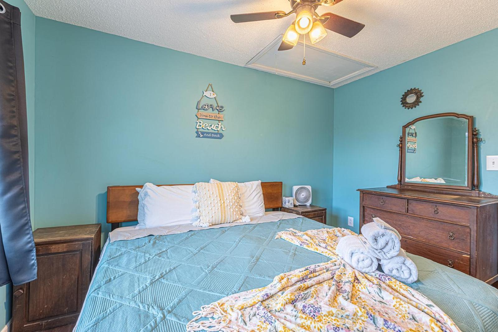 Gorgeous Centrally Located Ocean View 2 King, Huge Private Yard & Deck, Firepit, Bbq, & Game Tables Μιρτλ Μπιτς Εξωτερικό φωτογραφία