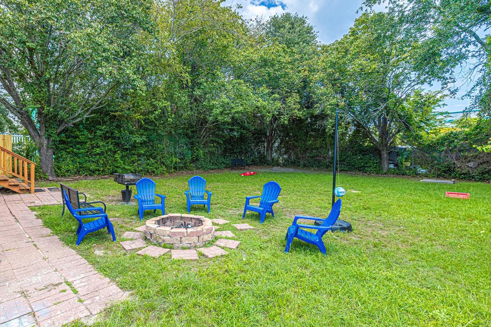 Gorgeous Centrally Located Ocean View 2 King, Huge Private Yard & Deck, Firepit, Bbq, & Game Tables Μιρτλ Μπιτς Εξωτερικό φωτογραφία
