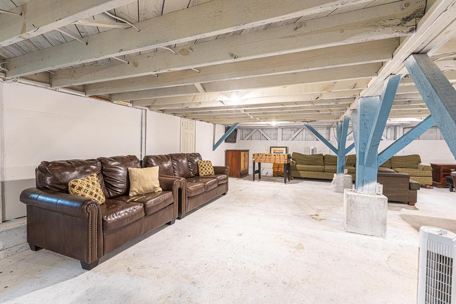 Gorgeous Centrally Located Ocean View 2 King, Huge Private Yard & Deck, Firepit, Bbq, & Game Tables Μιρτλ Μπιτς Εξωτερικό φωτογραφία