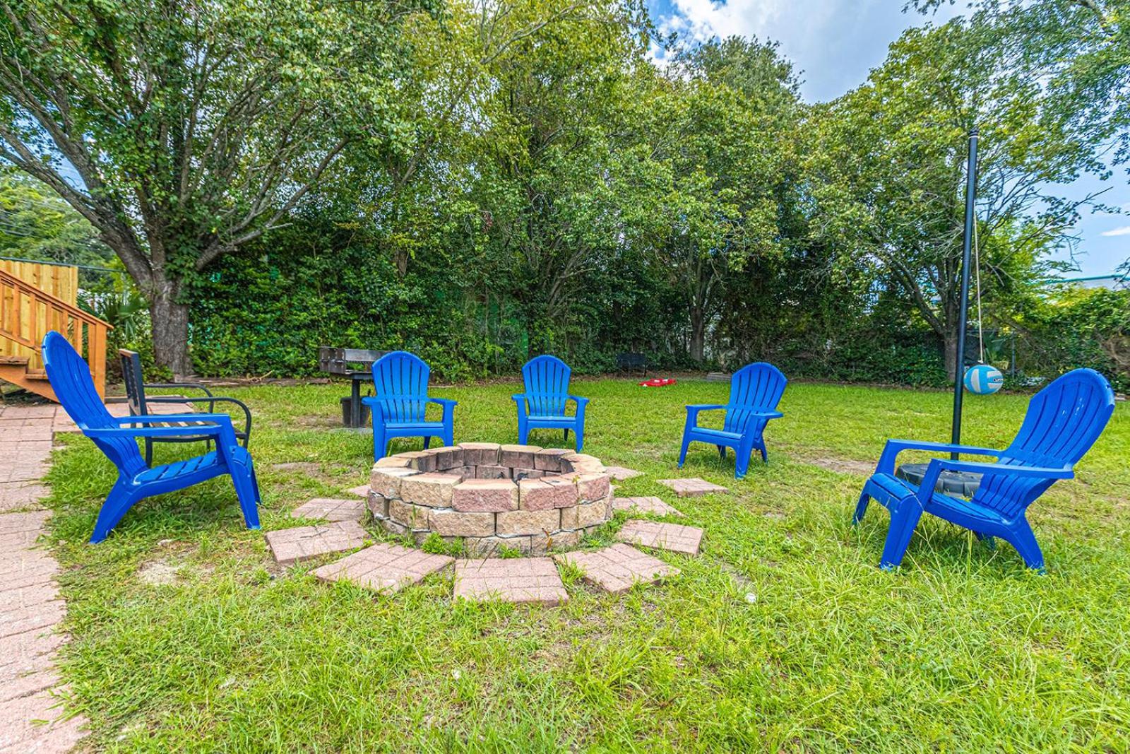 Gorgeous Centrally Located Ocean View 2 King, Huge Private Yard & Deck, Firepit, Bbq, & Game Tables Μιρτλ Μπιτς Εξωτερικό φωτογραφία