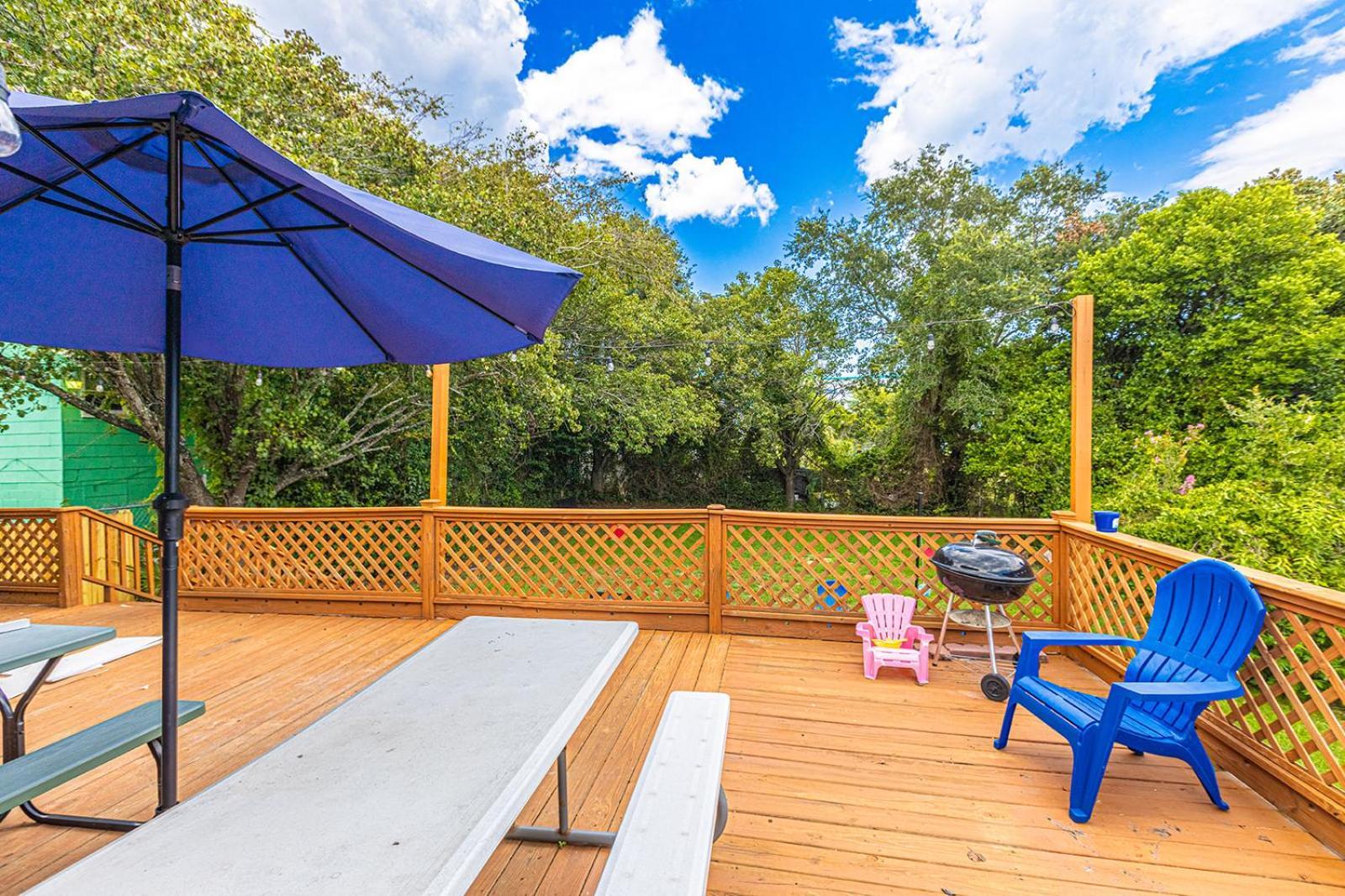 Gorgeous Centrally Located Ocean View 2 King, Huge Private Yard & Deck, Firepit, Bbq, & Game Tables Μιρτλ Μπιτς Εξωτερικό φωτογραφία