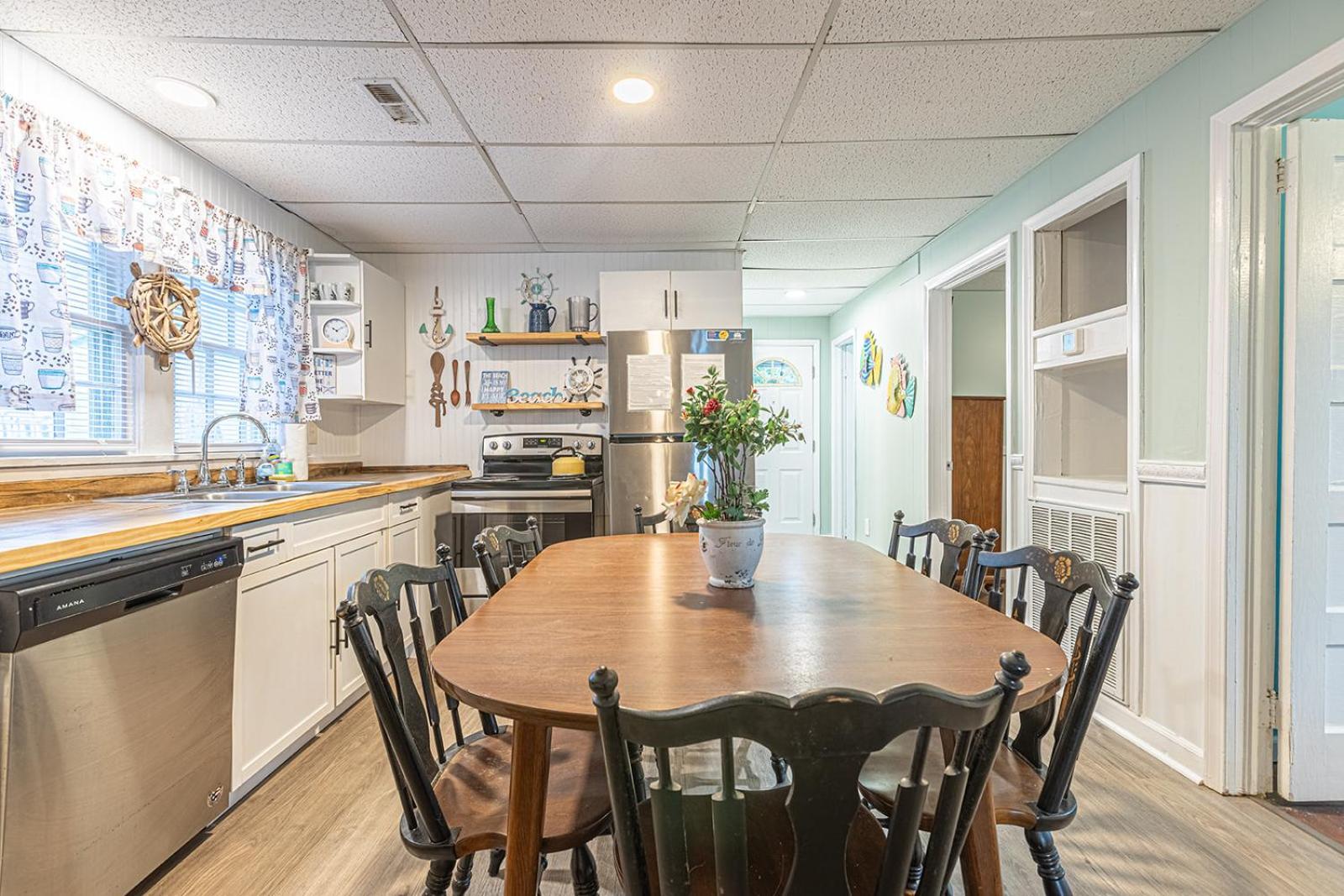 Gorgeous Centrally Located Ocean View 2 King, Huge Private Yard & Deck, Firepit, Bbq, & Game Tables Μιρτλ Μπιτς Εξωτερικό φωτογραφία