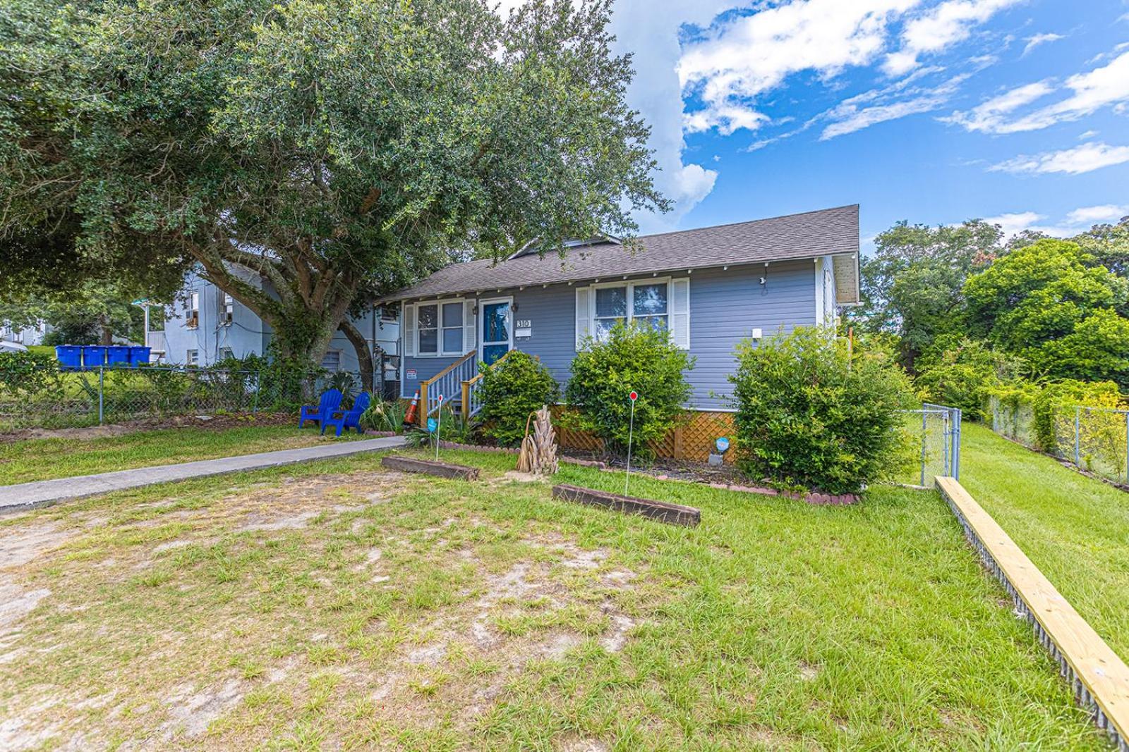 Gorgeous Centrally Located Ocean View 2 King, Huge Private Yard & Deck, Firepit, Bbq, & Game Tables Μιρτλ Μπιτς Εξωτερικό φωτογραφία