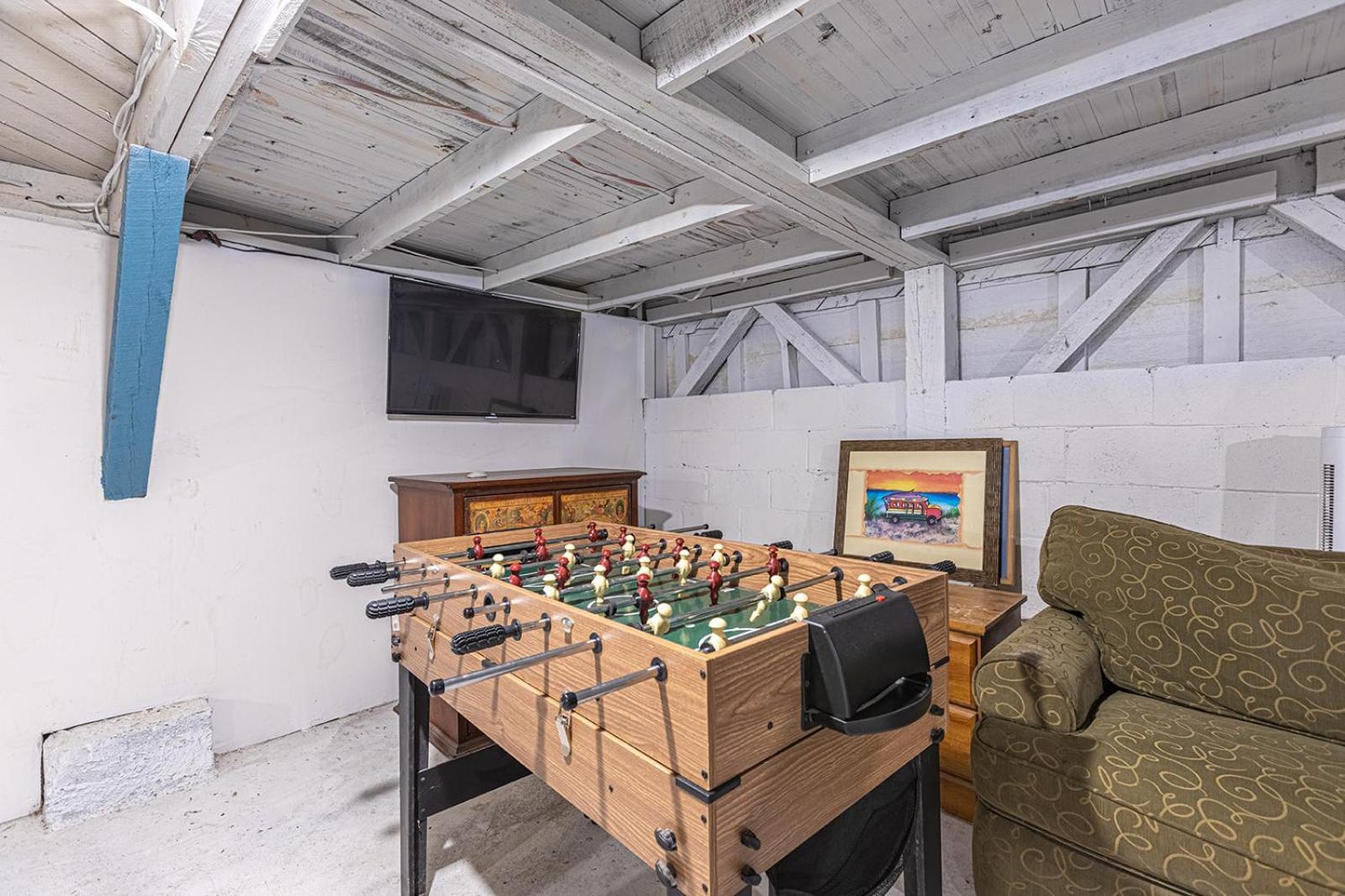 Gorgeous Centrally Located Ocean View 2 King, Huge Private Yard & Deck, Firepit, Bbq, & Game Tables Μιρτλ Μπιτς Εξωτερικό φωτογραφία