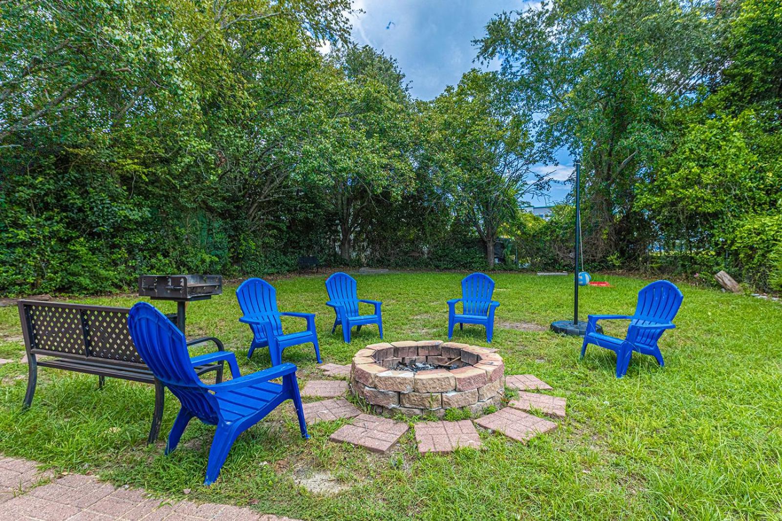 Gorgeous Centrally Located Ocean View 2 King, Huge Private Yard & Deck, Firepit, Bbq, & Game Tables Μιρτλ Μπιτς Εξωτερικό φωτογραφία