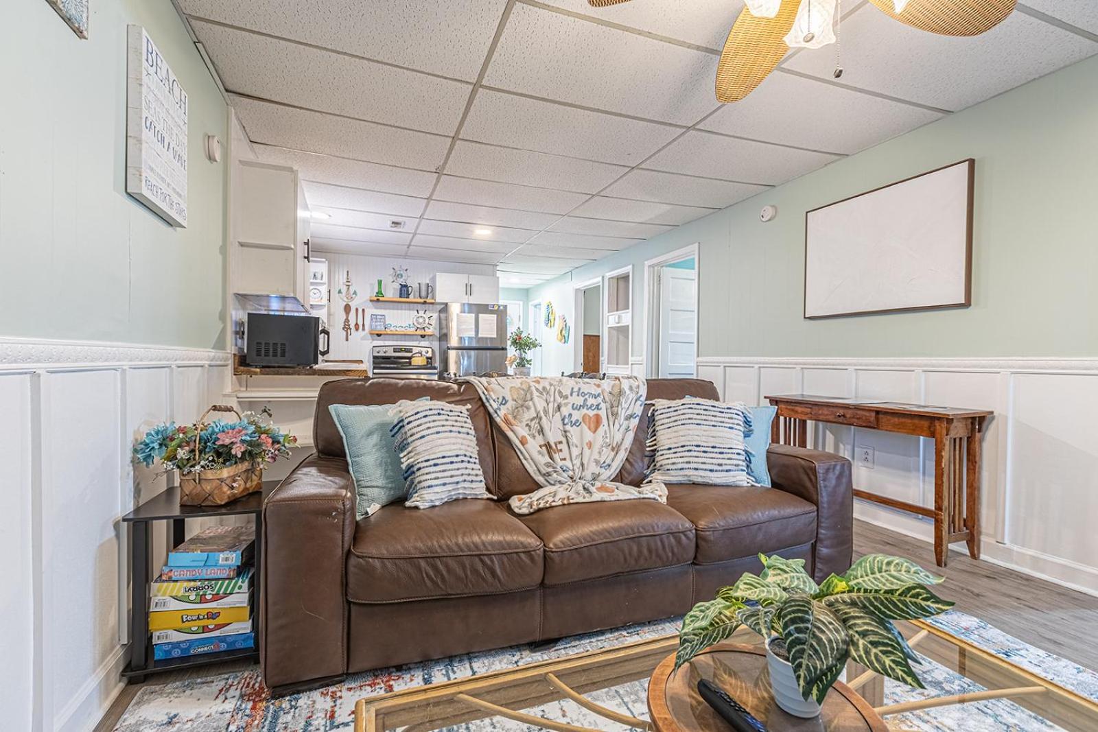 Gorgeous Centrally Located Ocean View 2 King, Huge Private Yard & Deck, Firepit, Bbq, & Game Tables Μιρτλ Μπιτς Εξωτερικό φωτογραφία