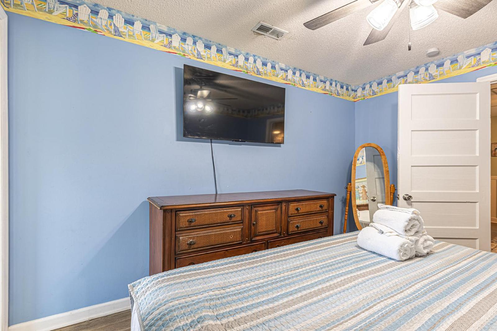 Gorgeous Centrally Located Ocean View 2 King, Huge Private Yard & Deck, Firepit, Bbq, & Game Tables Μιρτλ Μπιτς Εξωτερικό φωτογραφία