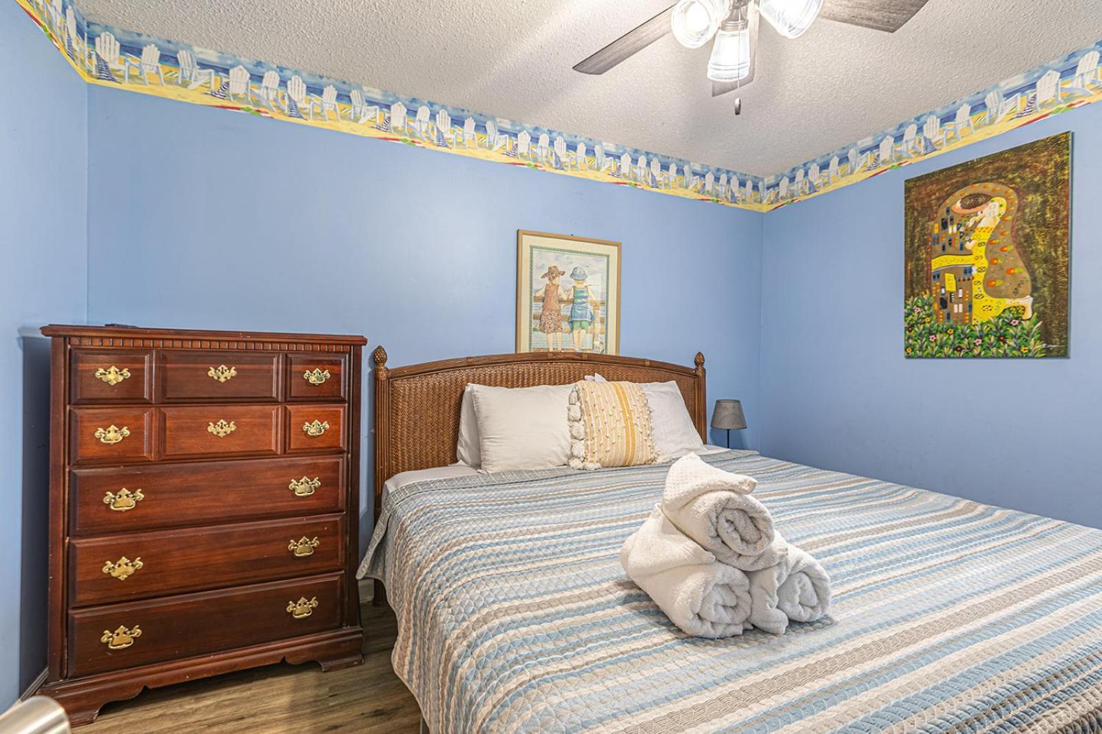 Gorgeous Centrally Located Ocean View 2 King, Huge Private Yard & Deck, Firepit, Bbq, & Game Tables Μιρτλ Μπιτς Εξωτερικό φωτογραφία