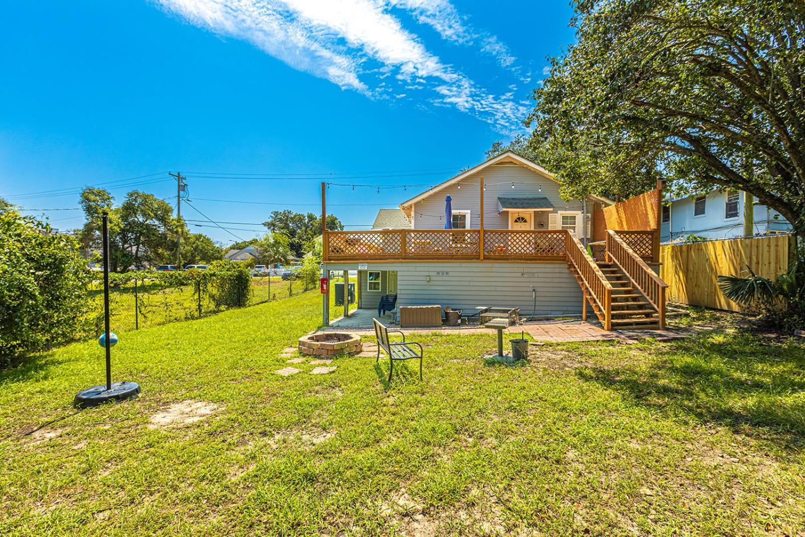 Gorgeous Centrally Located Ocean View 2 King, Huge Private Yard & Deck, Firepit, Bbq, & Game Tables Μιρτλ Μπιτς Εξωτερικό φωτογραφία