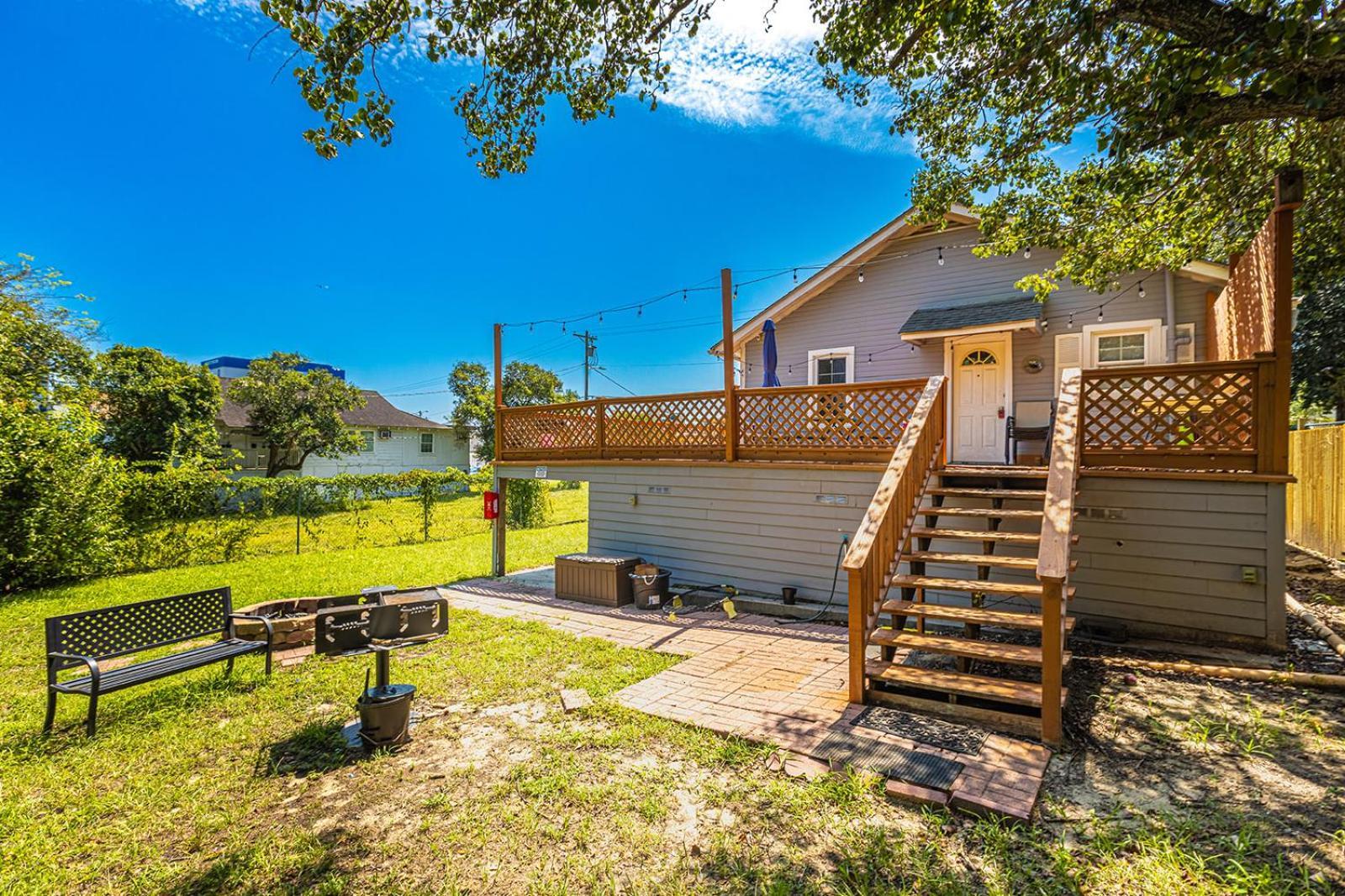 Gorgeous Centrally Located Ocean View 2 King, Huge Private Yard & Deck, Firepit, Bbq, & Game Tables Μιρτλ Μπιτς Εξωτερικό φωτογραφία